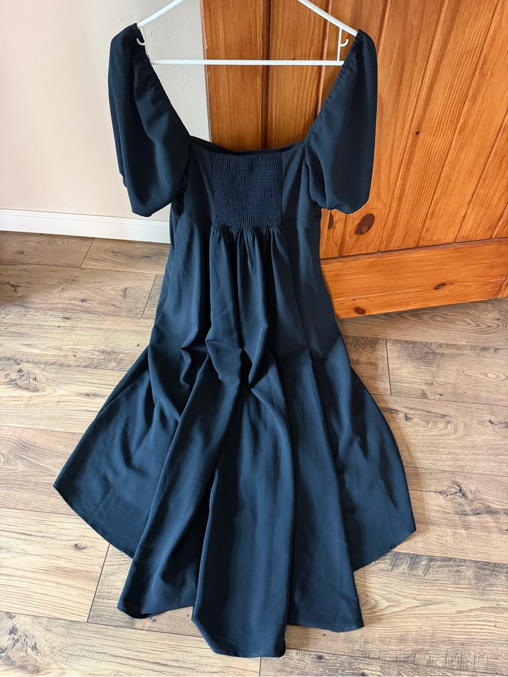 Hill House Dress Black High-Low Puff-Sleeve Midi Medium like new - Picture 4 of 6